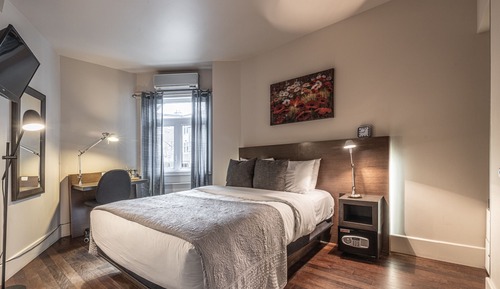 Room, 1 Queen Bed (Chambre 7)