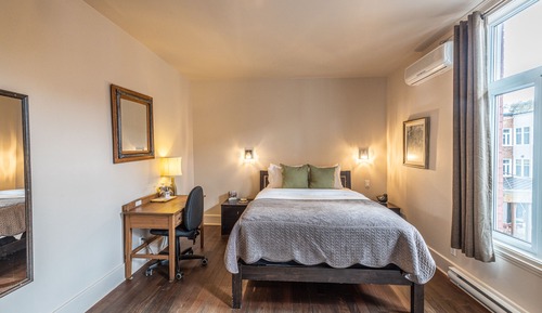 Room, 1 Queen Bed (Chambre 4)