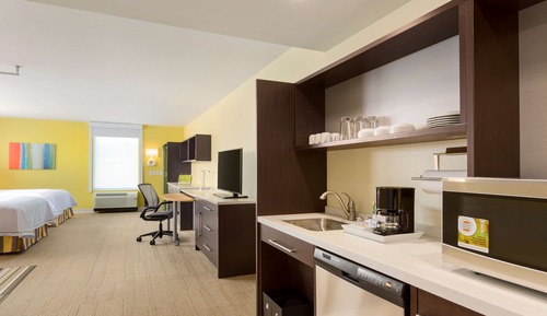 Studio, 2 Queen Beds, Accessible, Non Smoking (mob/hearing acc w/ bathtub)