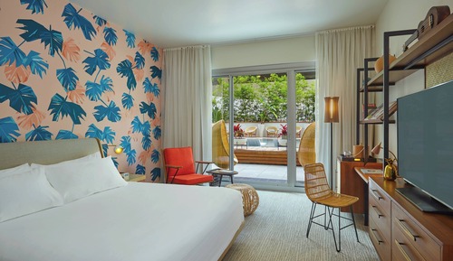 Room, 1 King Bed, Non Smoking, Poolside