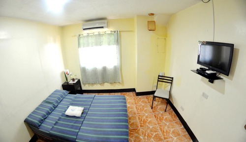 Standard Twin Room, 1 Queen Bed