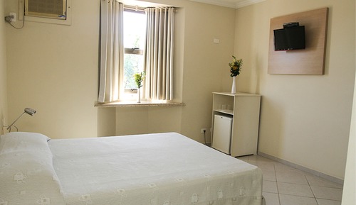 Luxury Room (II)