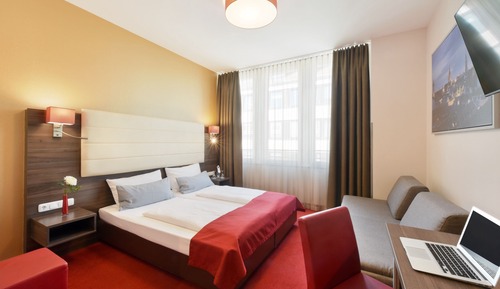 Apartment (3 Persons)