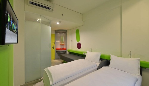 Room (POP!)