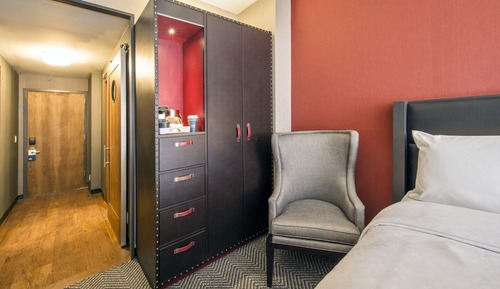 Room, 1 King Bed, View