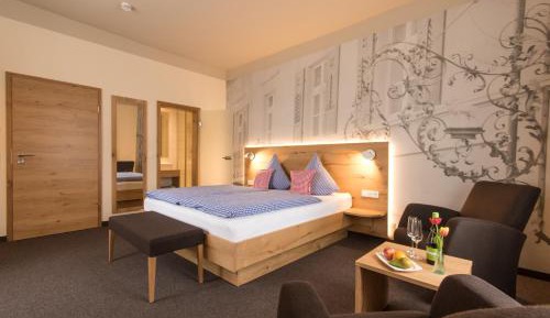 Large Double Room