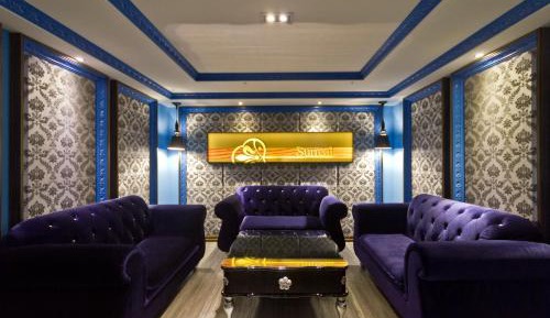 Superior King Suite