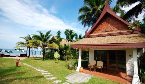 Villa with Beach View