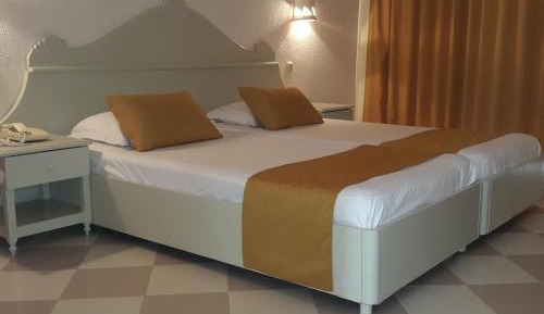 Double or Twin Room with Garden View