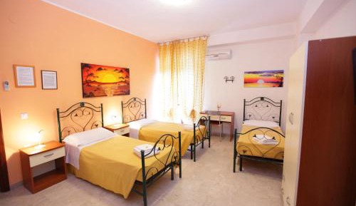 Twin Room with Shared Bathroom