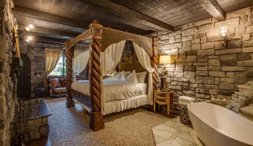 Superior King Suite