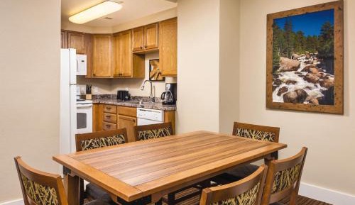 Two-Bedroom Apartment (6 Adults)