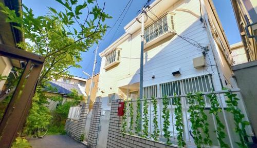 Villa with Garden View