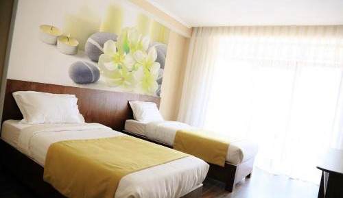 Large Twin Room