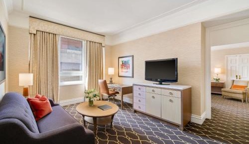 Junior King Suite