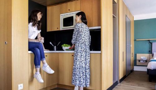 Studio (4 Adults)