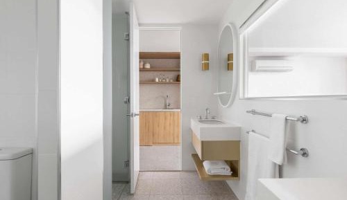 Deluxe Studio Suite