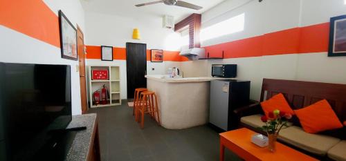 Queen Studio