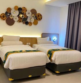 Deluxe Queen Room