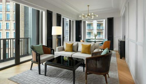 Grand Luxury King Suite