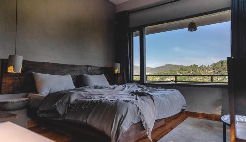 King Room with Mountain View
