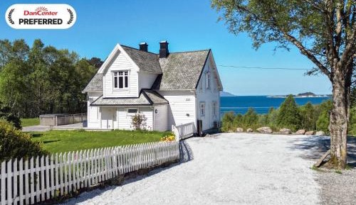 Four-Bedroom Vacation Home