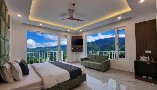 King Room with Balcony