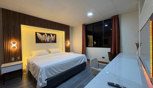 Classic One-Bedroom Apartment with King Bed