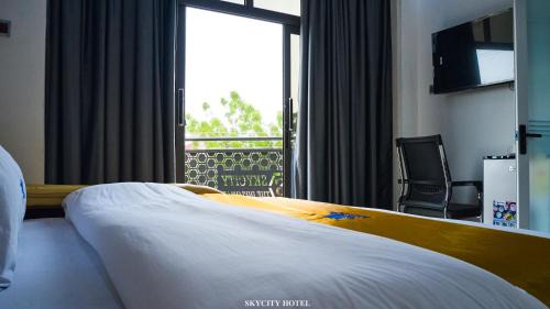 Single Room with Balcony