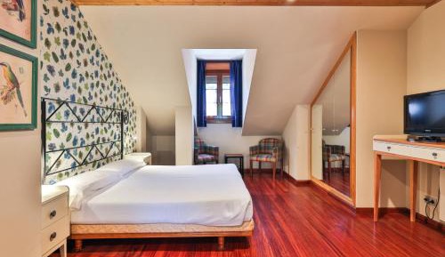 Quadruple Room with Mountain View
