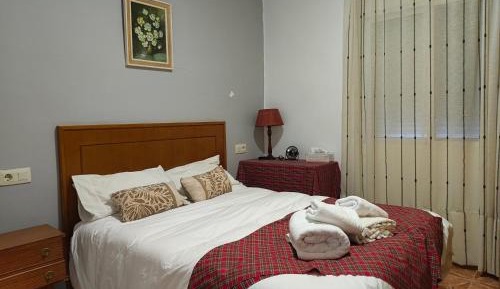 Single Room with Private External Bathroom