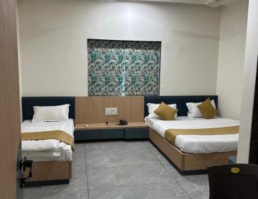 Classic Triple Room