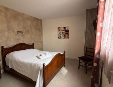 Double Room with Shared Bathroom