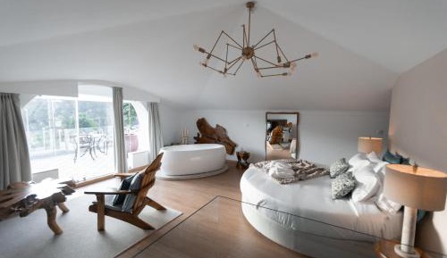 Suite with River View