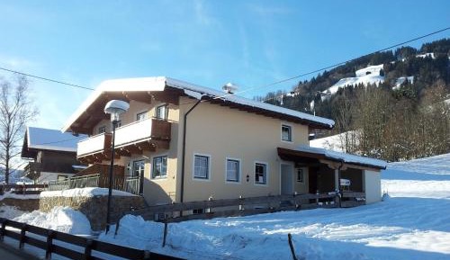 Five-Bedroom Holiday Home