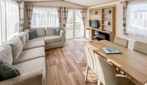 Mobile Home 24