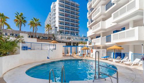 Superior One-Bedroom Apartment with Balcony