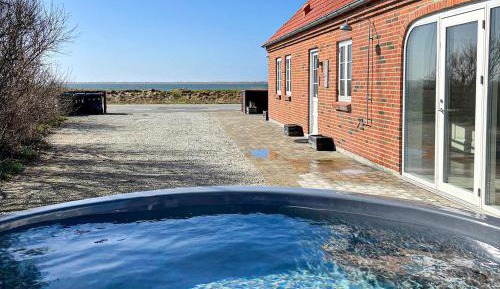 Five-Bedroom Holiday Home