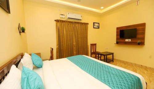 Deluxe Queen Room
