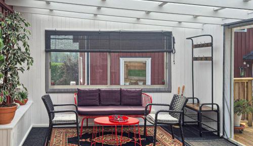 One-Bedroom Holiday Home