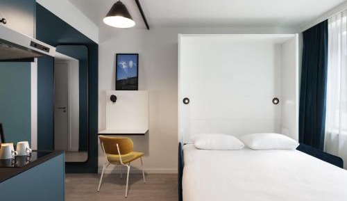 Studio for 3 people