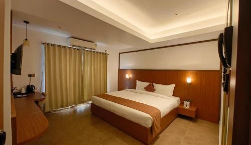 Deluxe King Room