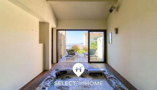 Villa with Sea View