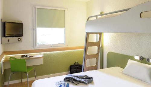 Standard Apartment with One Double Bed and Extra Bed