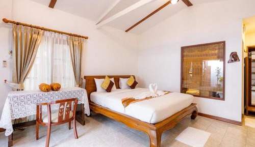 Deluxe Double Room with Bath