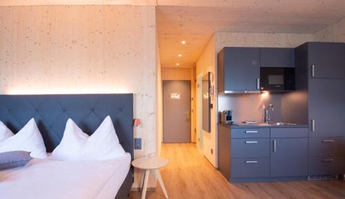 Suite with Mountain View
