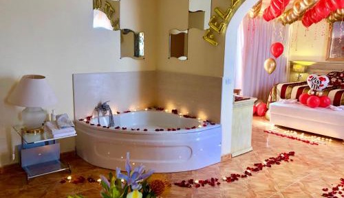 King Suite with Spa Bath