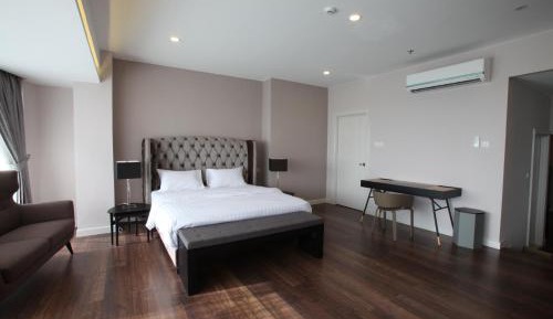 Superior Suite