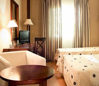 Comfort Triple Room
