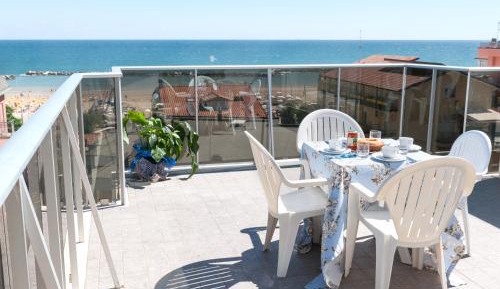 Suite with Sea View